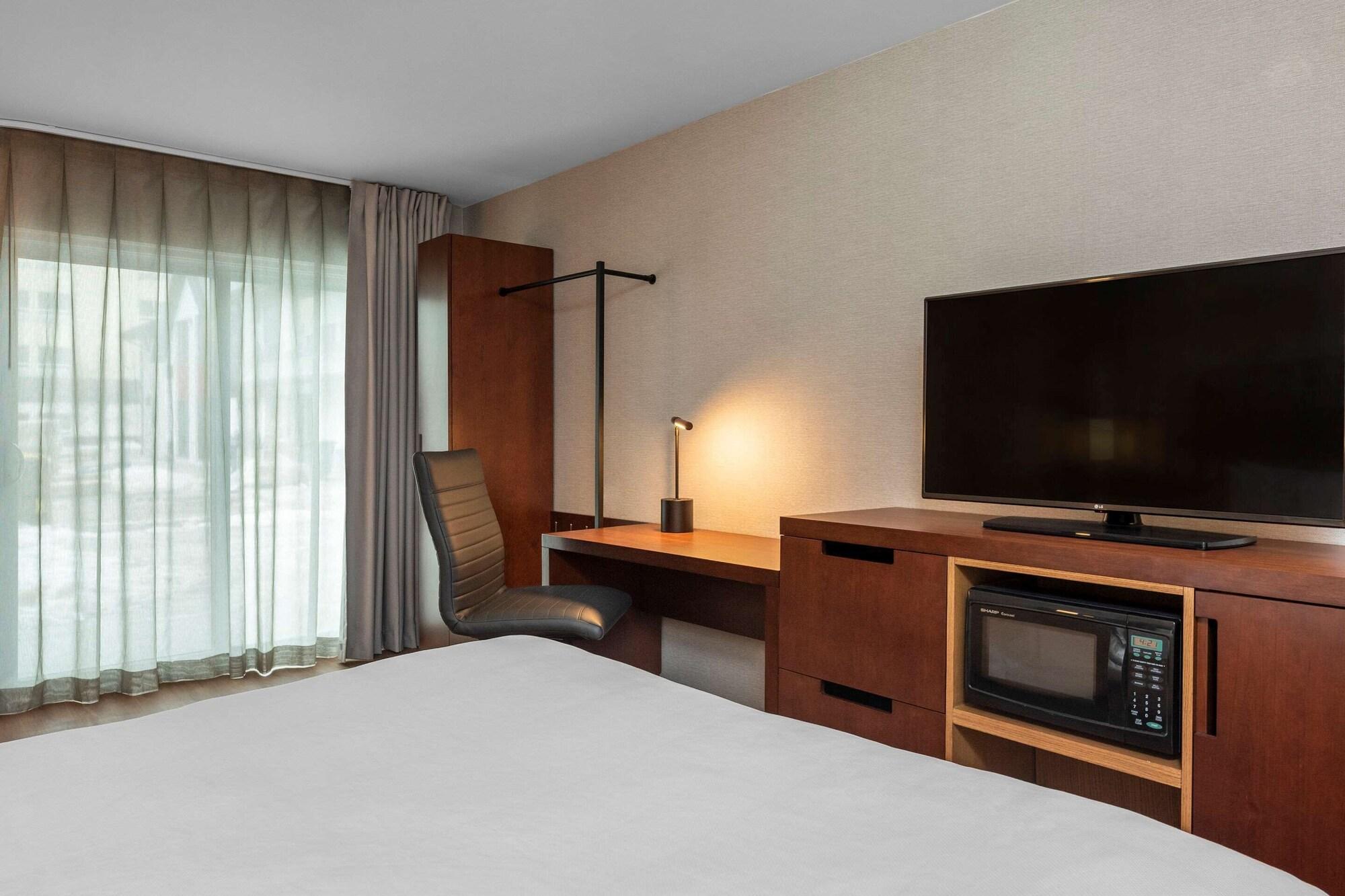 קיימברידג' Comfort Inn מראה חיצוני תמונה