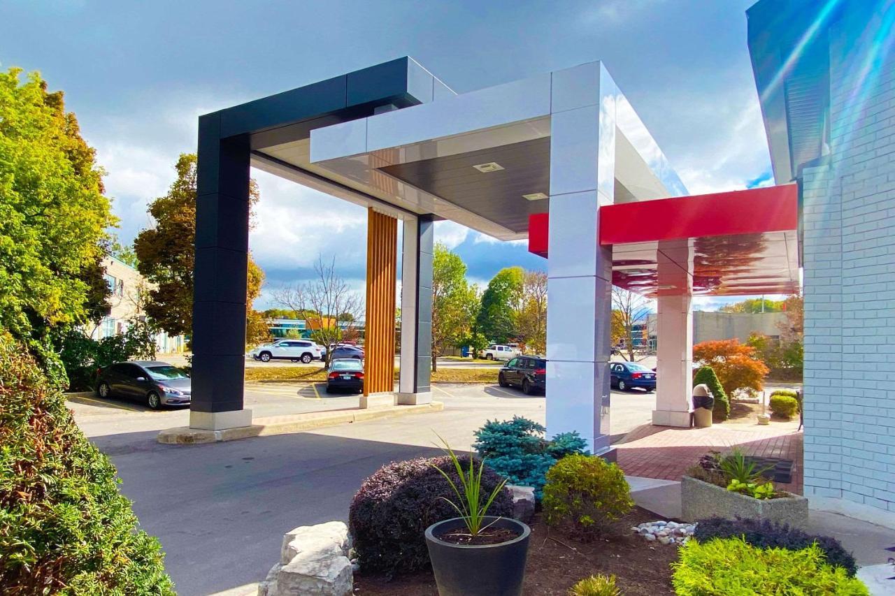 קיימברידג' Comfort Inn מראה חיצוני תמונה