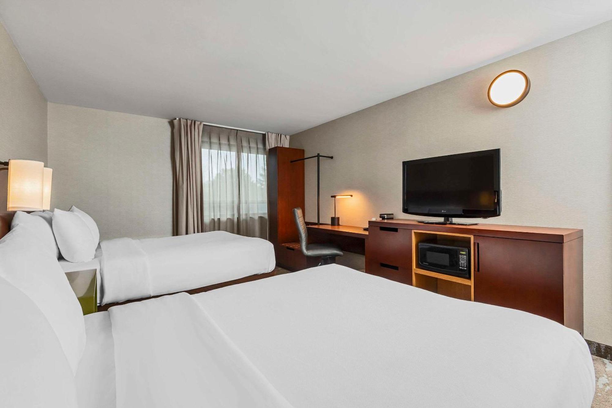קיימברידג' Comfort Inn מראה חיצוני תמונה