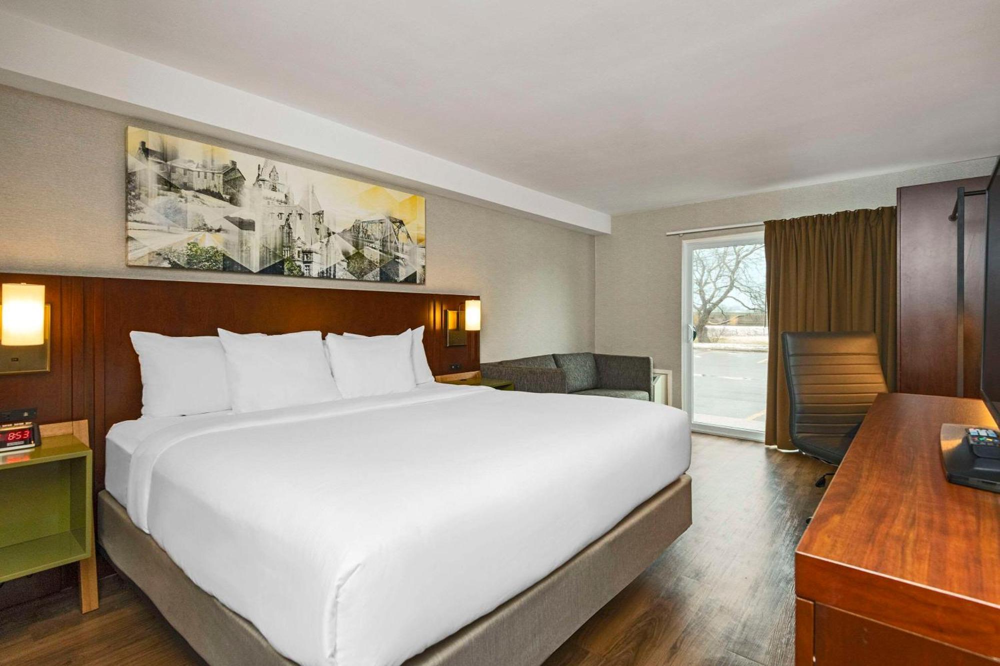 קיימברידג' Comfort Inn מראה חיצוני תמונה
