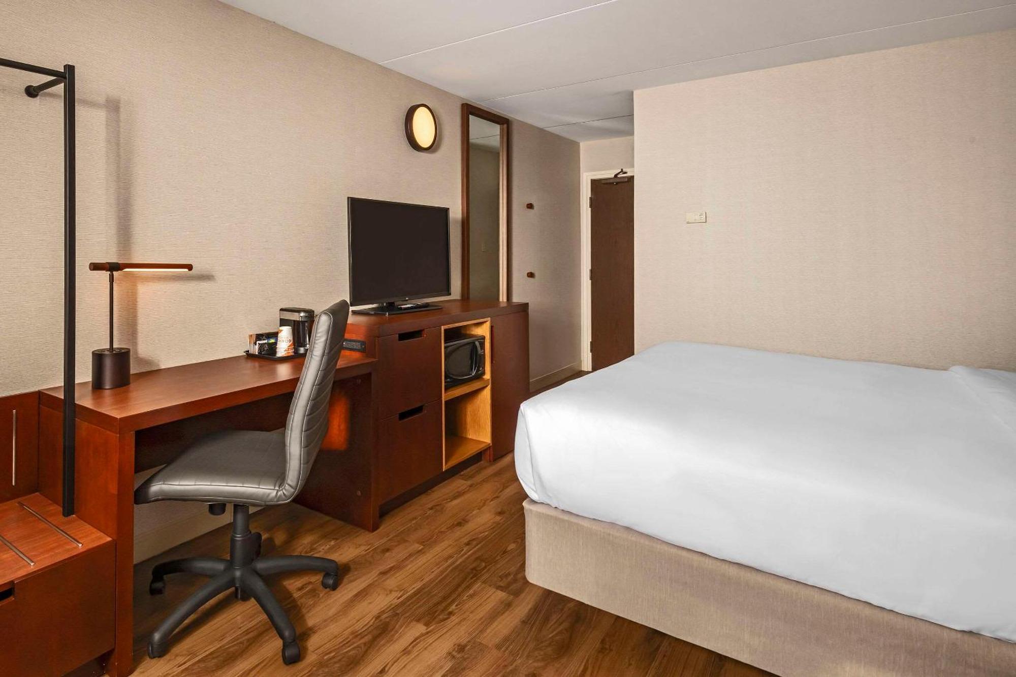 קיימברידג' Comfort Inn מראה חיצוני תמונה